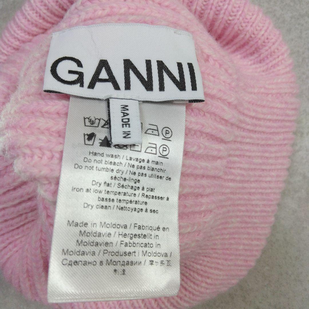 GANNI ピンク ニット帽 ビーニー ロゴパッチ 可愛い