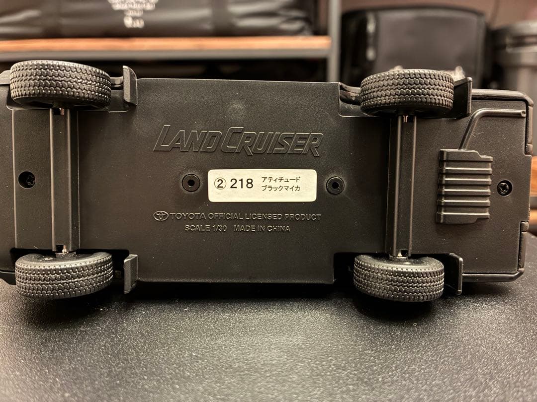 ランドクルーザー70ミニカー(カラー:ブラック)