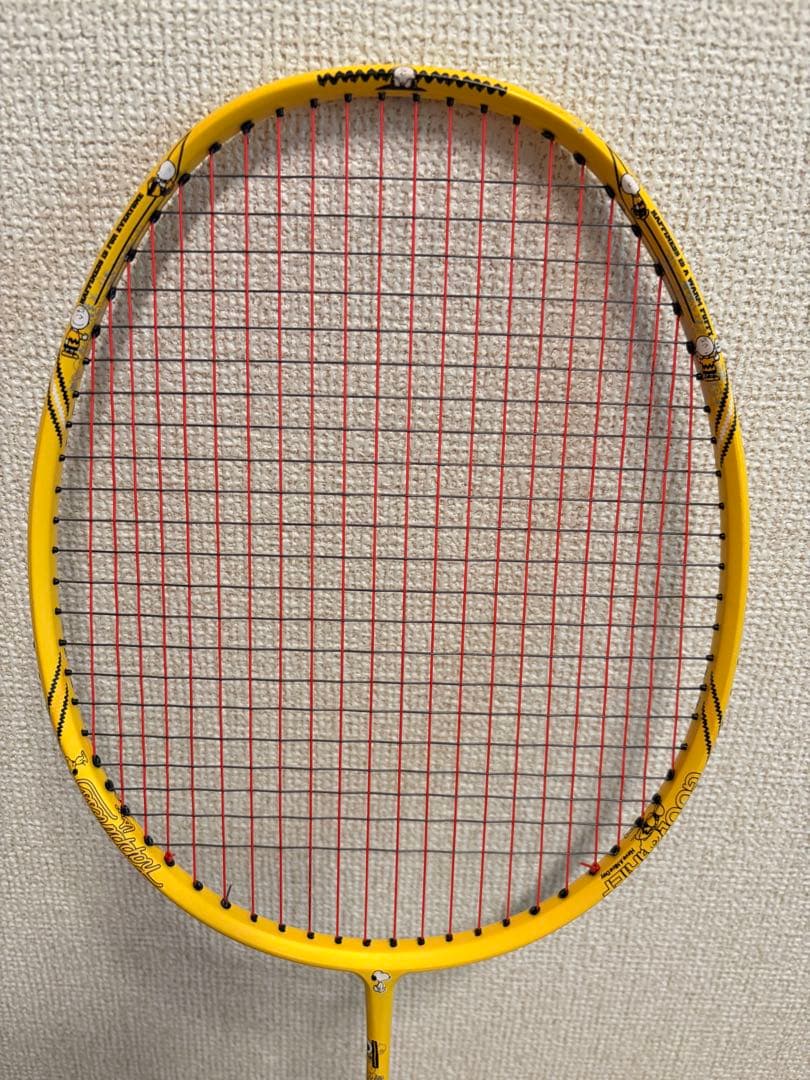早いもの勝ち(希少)ビクター　スヌーピー 限定コラボ バドミントンラケット