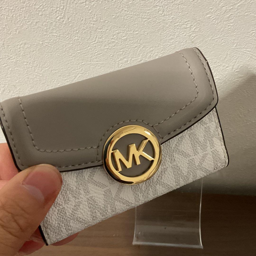 ☆開店セール☆新品未使用 美品 マイケルコース レザー×モノグラム キーケース③