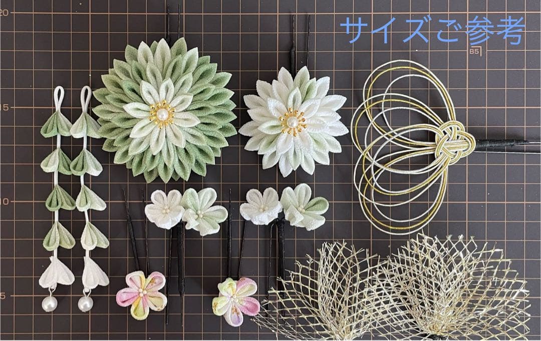 つまみ細工　髪飾り　✴︎結花✴︎モスグリーン成人式卒業式七五三　No.443
