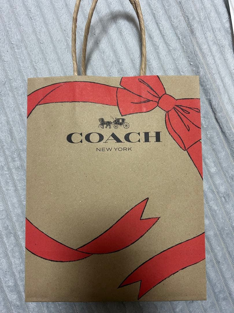 新品未使用　coach エッセンシャル　Lジップ　キーケース　ケース