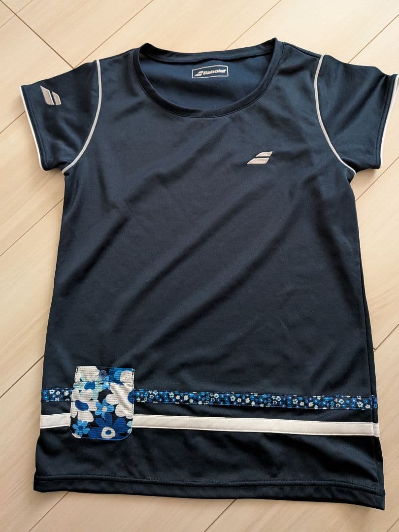 バボラテニスウェア Tシャツとショートパンツセットアップ