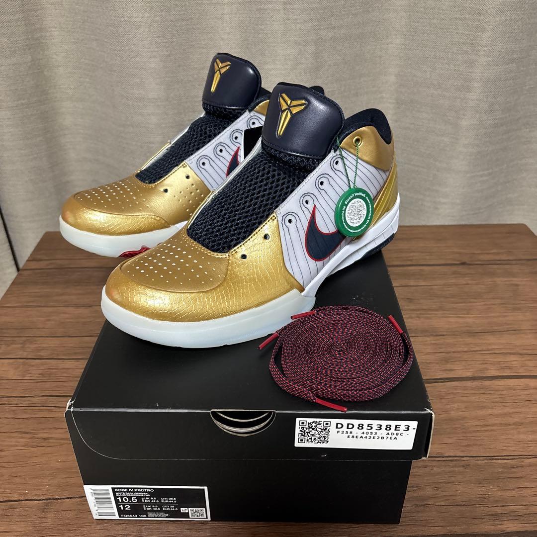 Nike Kobe IV Protro ゴールド/ホワイト　28.5cm