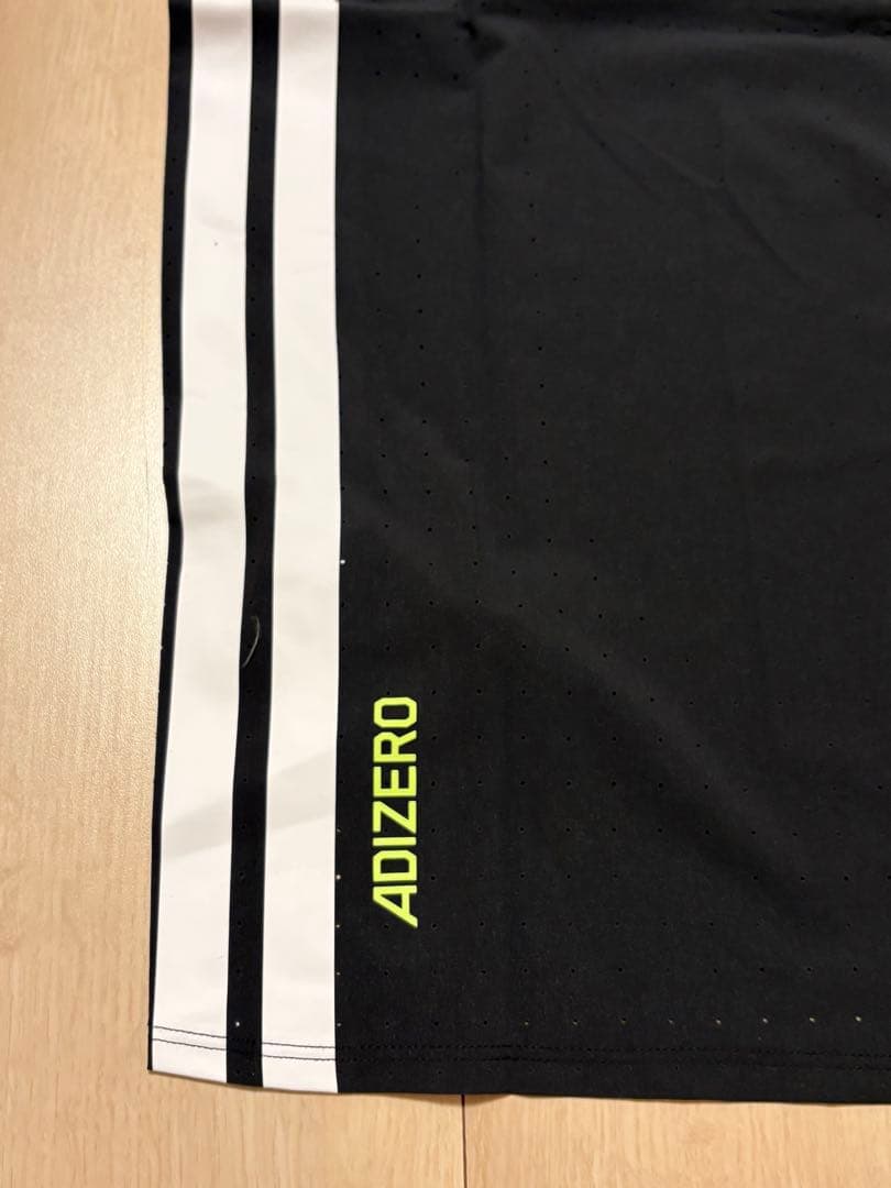 アディゼロ　ランニングTシャツ　新品・未使用　サイズM