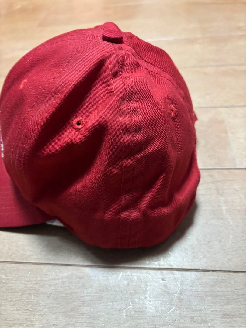 シュプリーム Supreme レッド