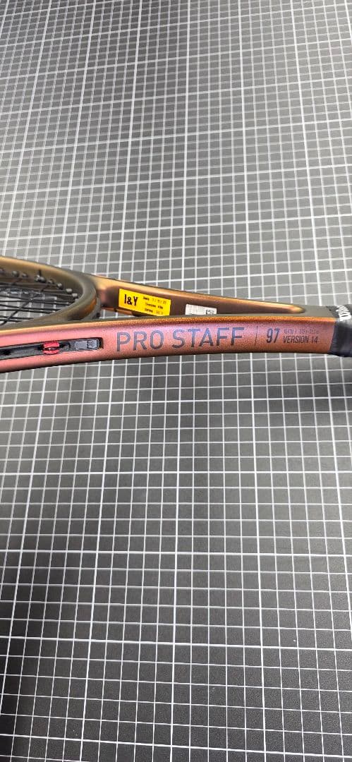 Wilson Pro Staff 97 v14 硬式テニスラケット G2ケース付
