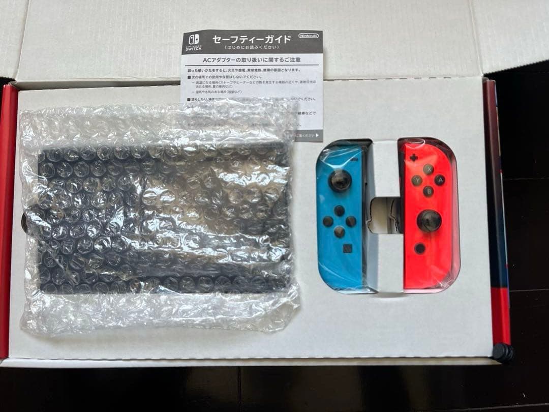 Nintendo Switch ネオンブルー/レッド　純正ケース付