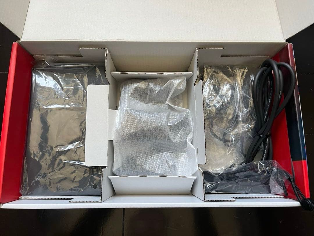 Nintendo Switch ネオンブルー/レッド　純正ケース付