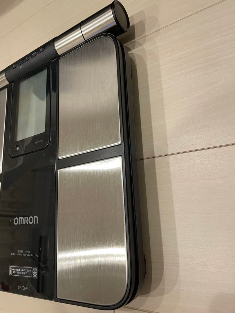 OMROM オムロン 体重体組成計 KRD-703t