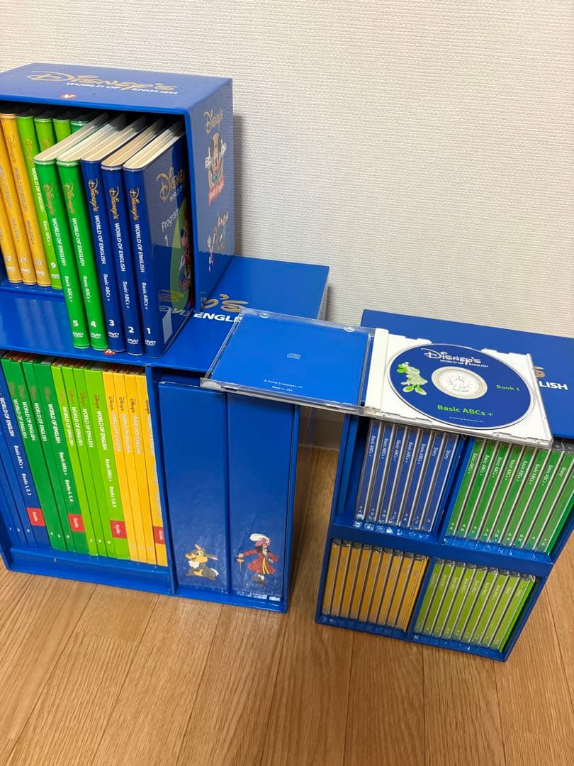 値引きしました⭐︎DWE ベーシックABCs+ DVD・絵本セット