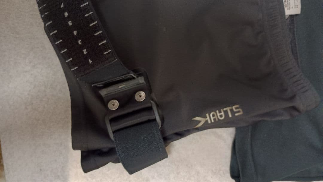 カーツ　KAATS　加圧トレーニングウェア上下セット Oサイズ