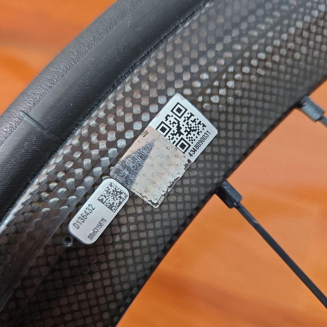 ボーラワン35　bora one 35 TU ワイドリム　ダークラベル