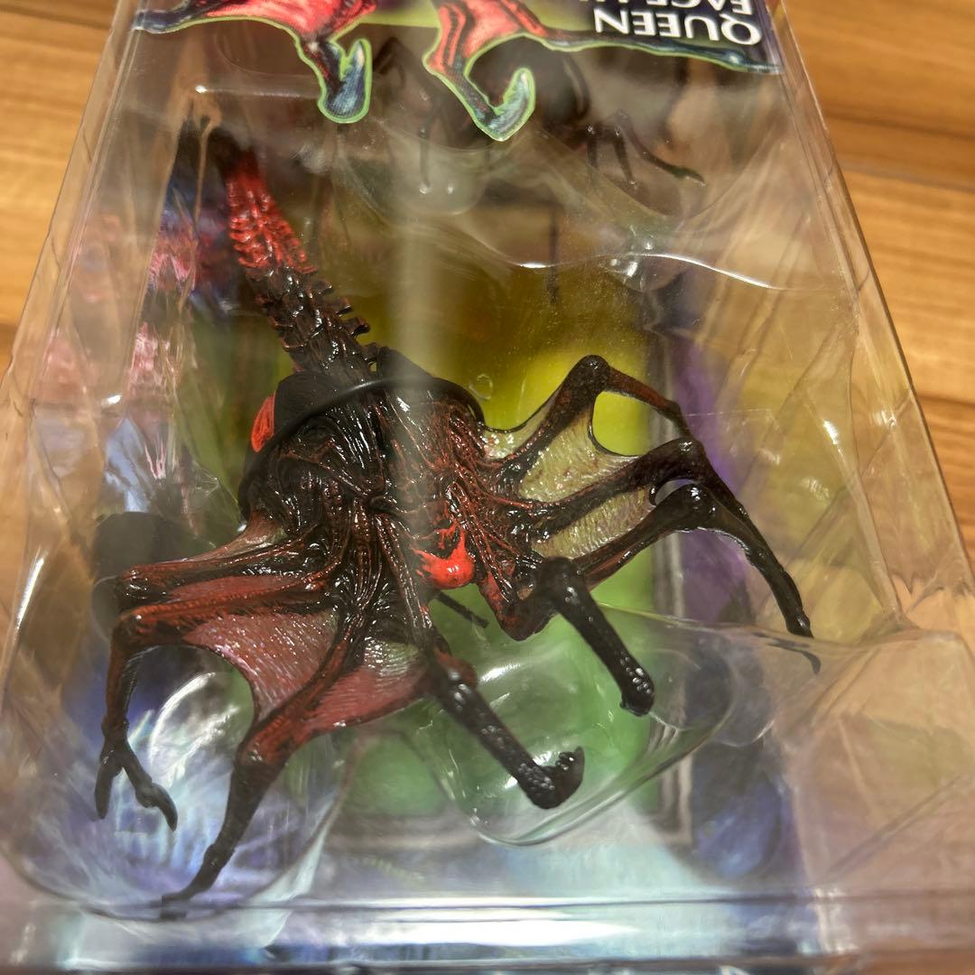NECA フェイスハガー　フィギュア