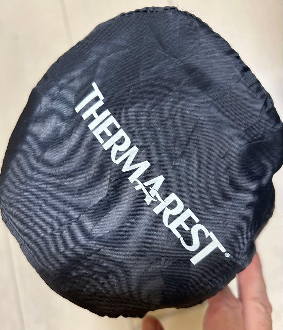 美品　Thermarest 132x342mm エアーマット