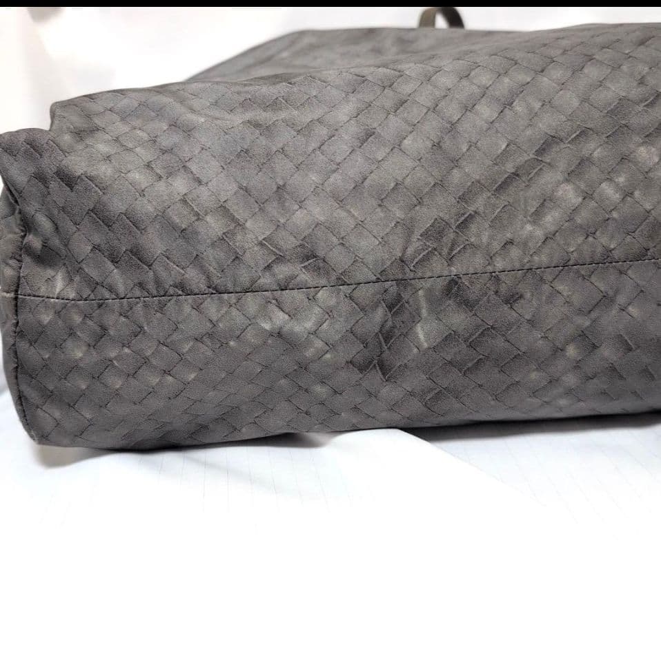 BOTTEGA VENETA イントレッチオ リュージョン トートバッグ
