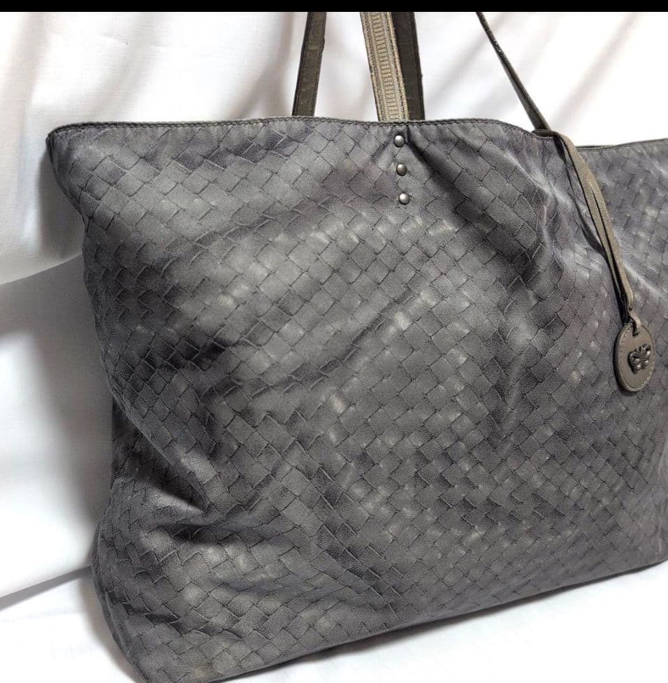 BOTTEGA VENETA イントレッチオ リュージョン トートバッグ