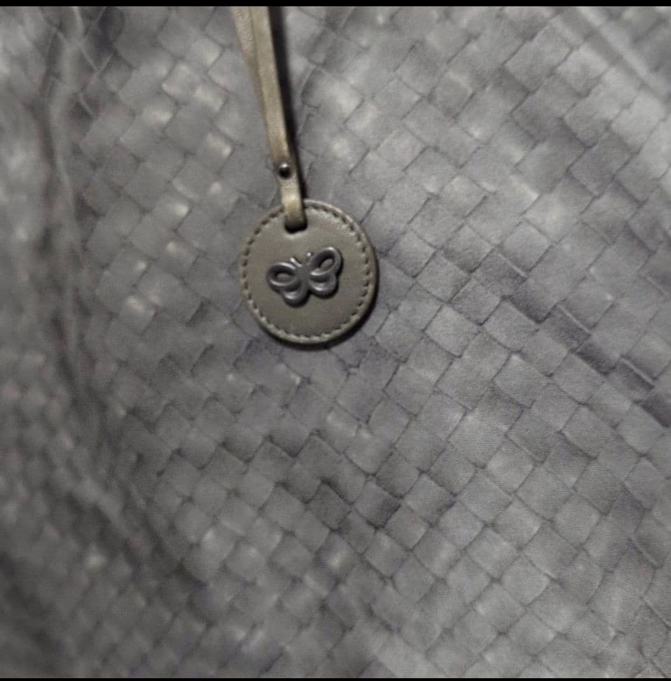 BOTTEGA VENETA イントレッチオ リュージョン トートバッグ