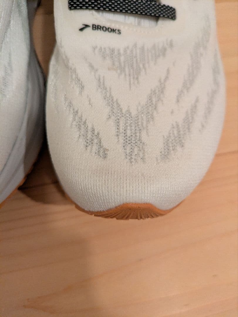Brooks Launch 11　27.0cm