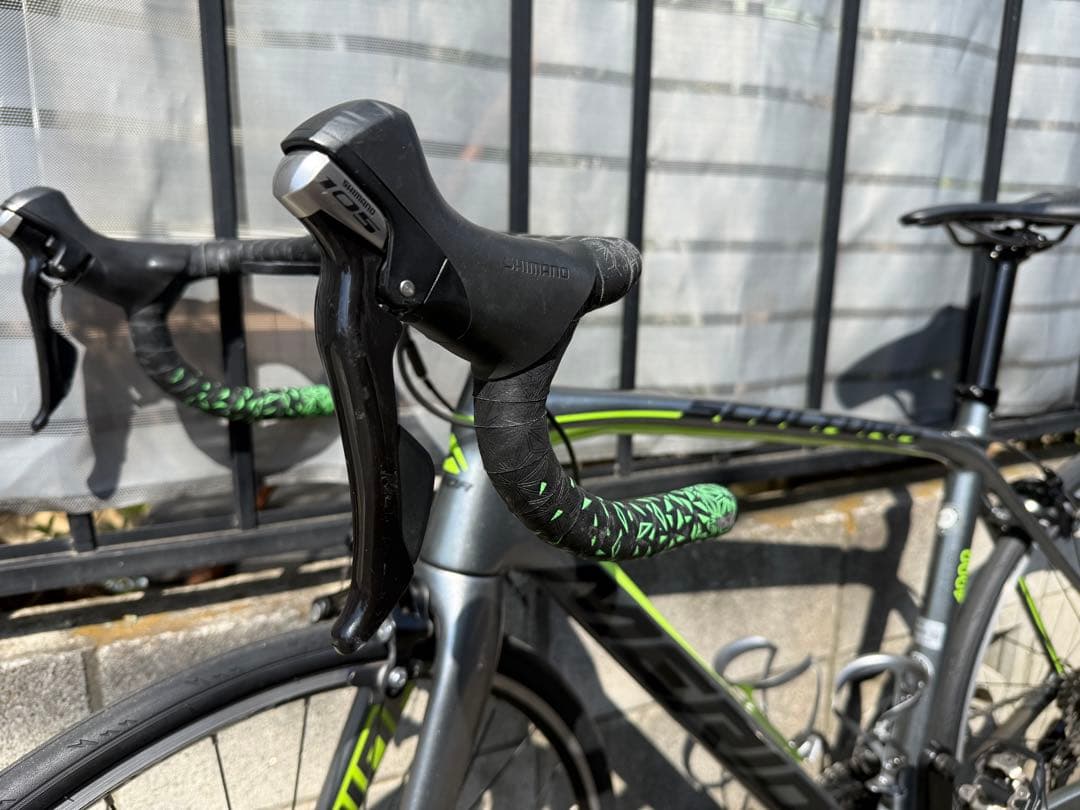 【美品　軽量カーボン】MERIDA SCULTURA 4000 ランプレカラー