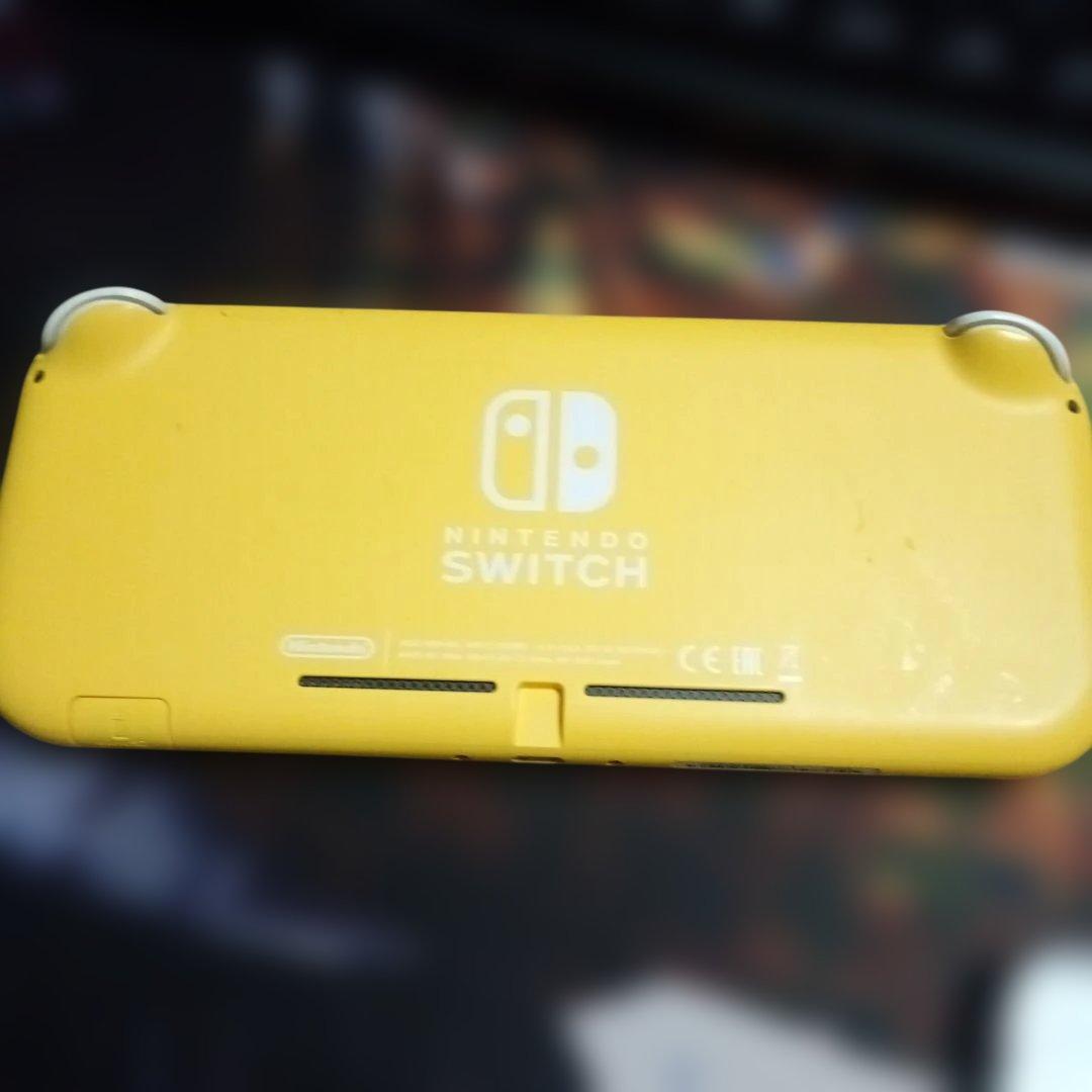 Nintendo Switch Lite イエロー(ジャンク)&Lite用ケース
