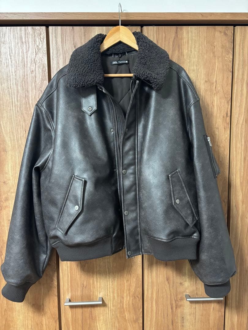 ZARA フェイクレザー　デタッチャブルネックジャケット(ブルゾン ボア襟付き)