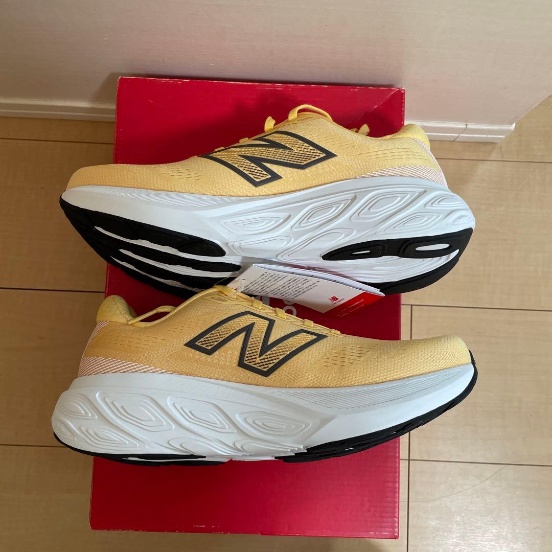 新品 ニューバランス ランニングシューズ W880U15 サイズ 25.5