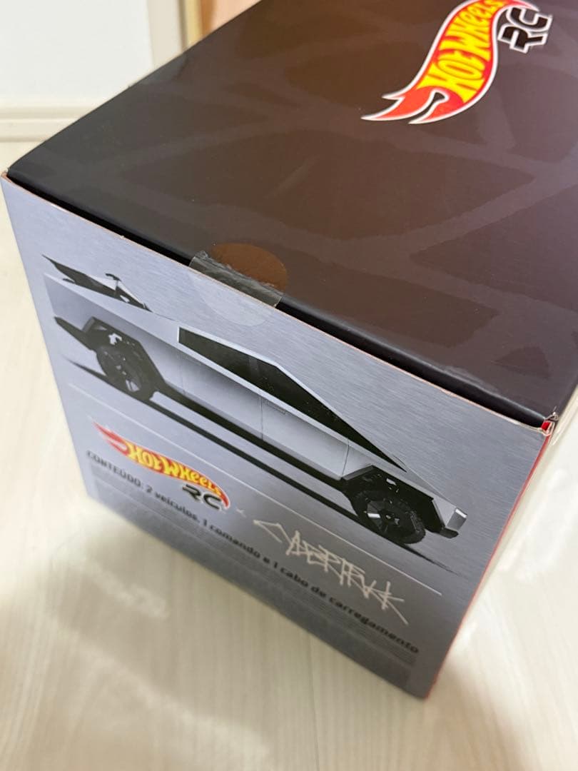新品 テスラ サイバートラック ホットウィール(Hot Wheels) 1:10