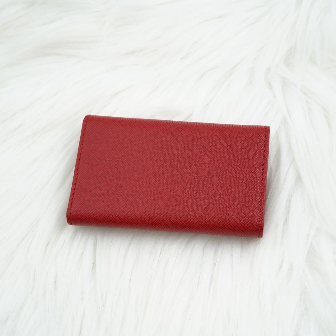 未使用品　箱付き　PRADA プラダ　キーケース　サフィアーノレザー　レッド