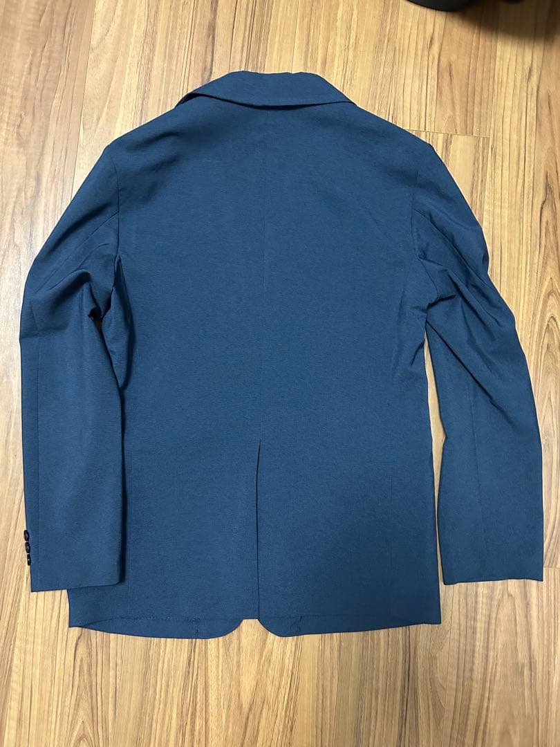 【7000円】GU2着上下スーツセット（グレーとネイビー）