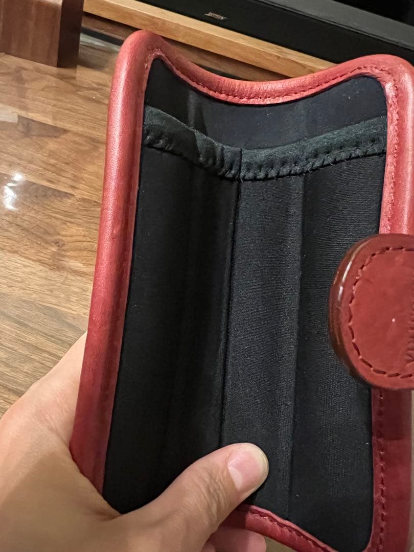 【美品】INDUSTRIA オムレットペンケース4／ワイン（アマゾニアレザー）