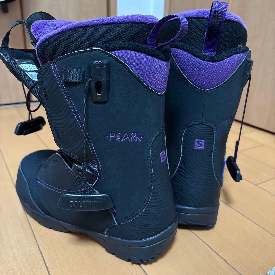 SALOMON レディーススノーボードブーツ