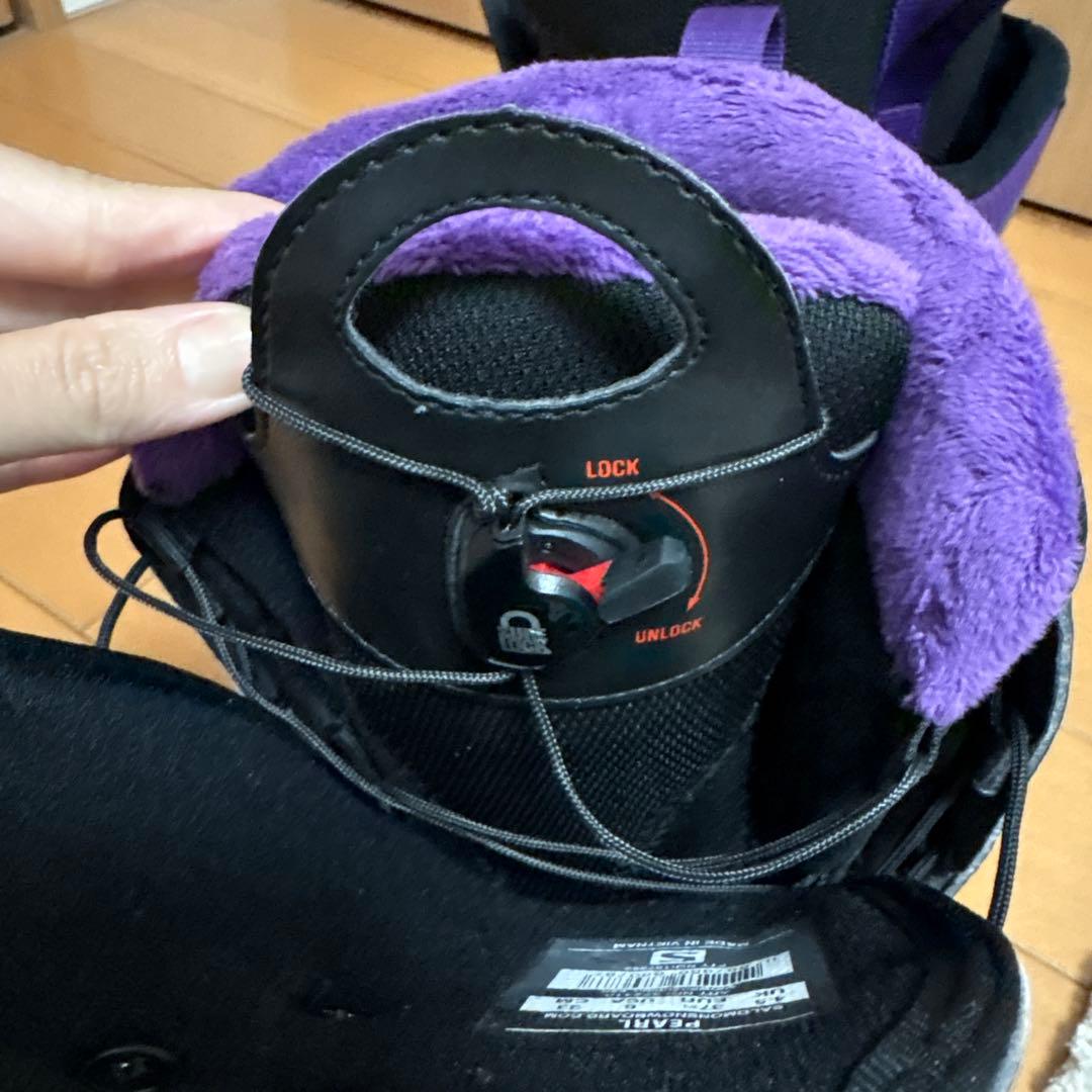 SALOMON レディーススノーボードブーツ
