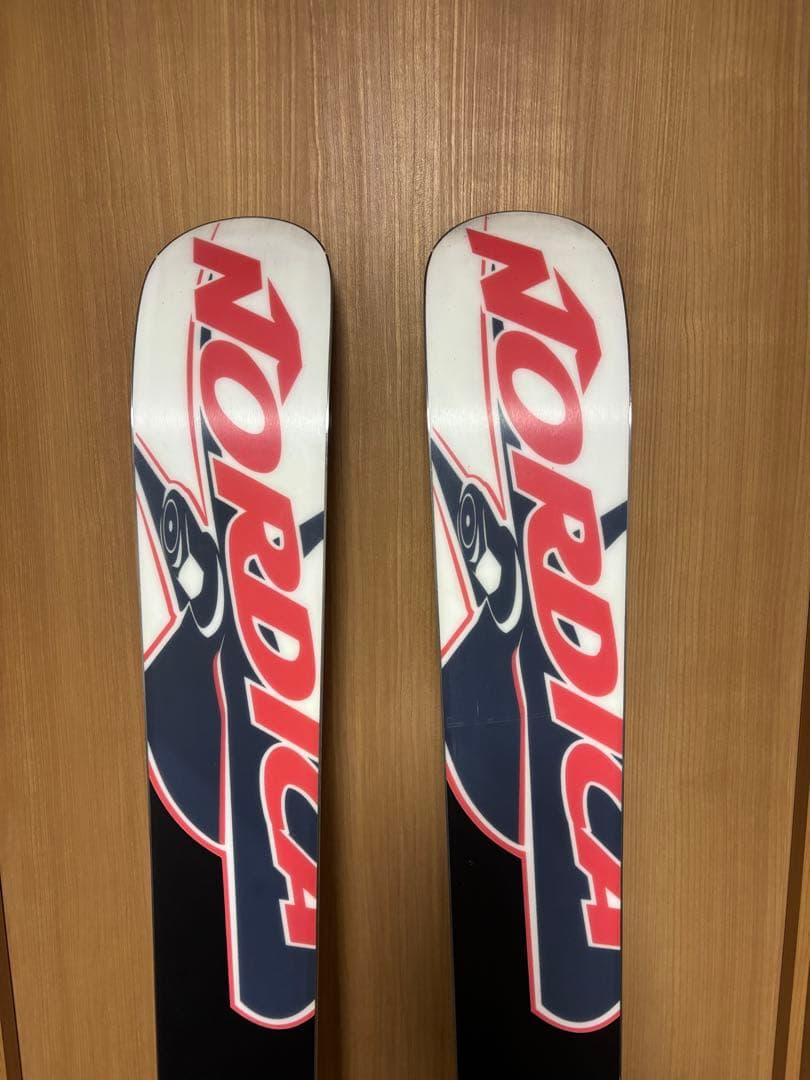 極太スキー　Nordica Supercharger 185cm パウダースノー