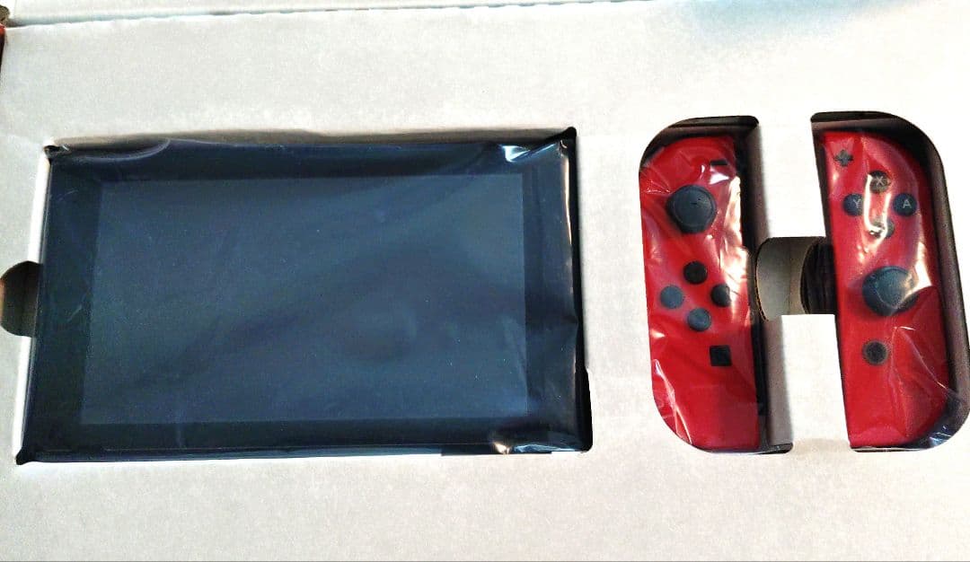 【お得・美品】Switch本体マリオオデッセイJoy-Con追加有（ソフトなし）