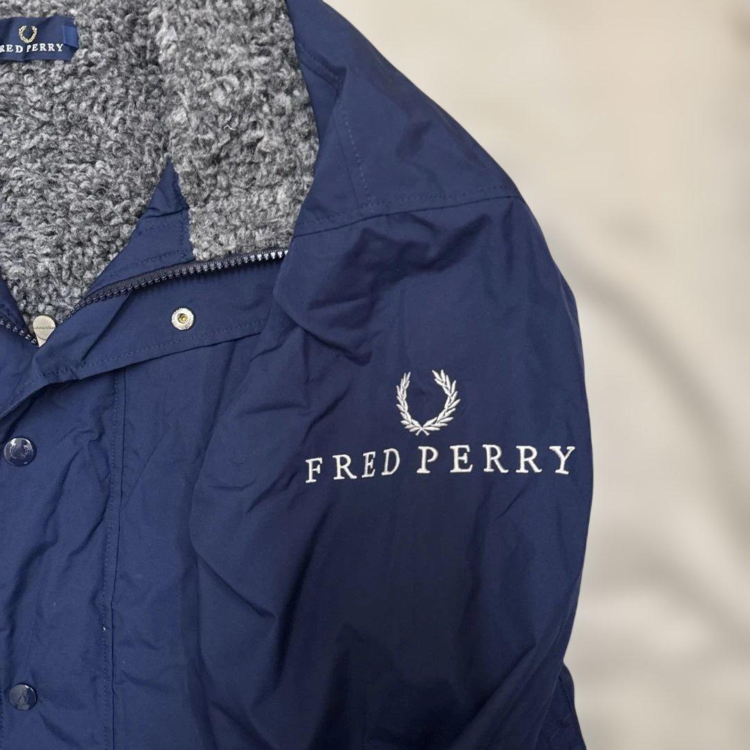 FRED PERRY ネイビー ベンチコート　MENSのS 美品