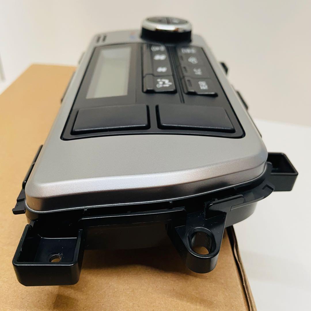 週末割【送料込】ハイエース200系　LED打ち替え済み　エアコンスイッチパネル