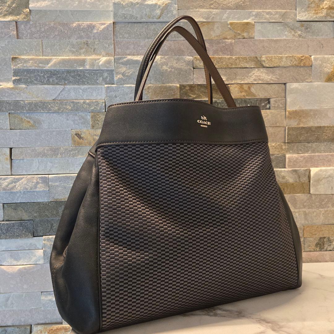 美品　COACH　コーチ　エクスプローテッド　トートバッグ　ハンドバッグ　レザー