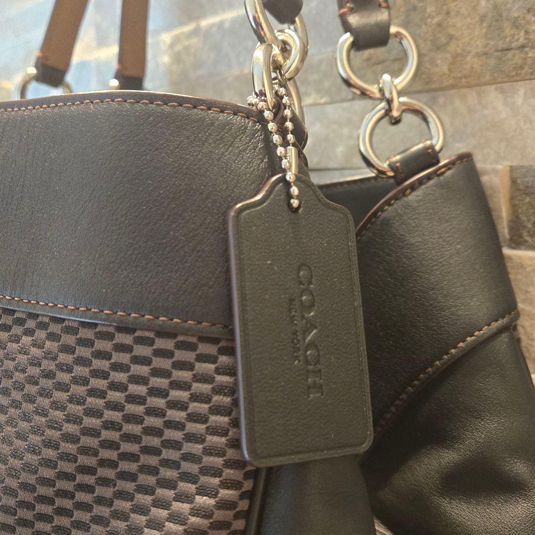 美品　COACH　コーチ　エクスプローテッド　トートバッグ　ハンドバッグ　レザー