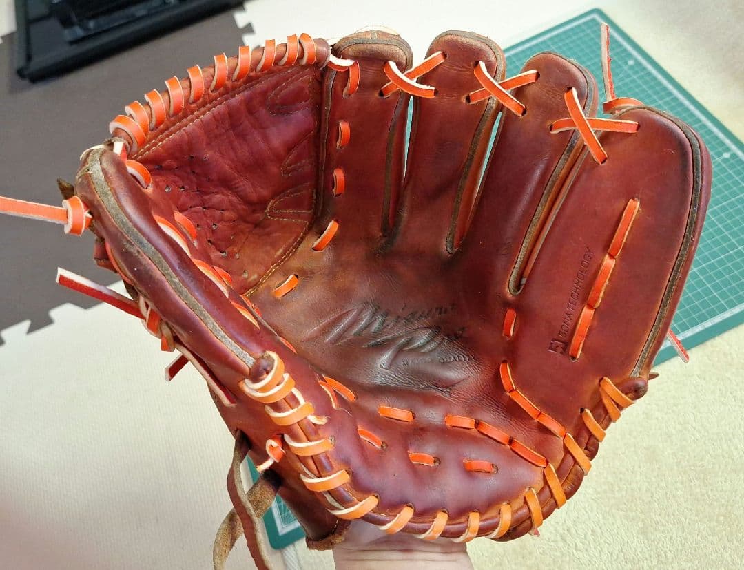 ミズノ プロ硬式野球グローブ 投手用前田モデル