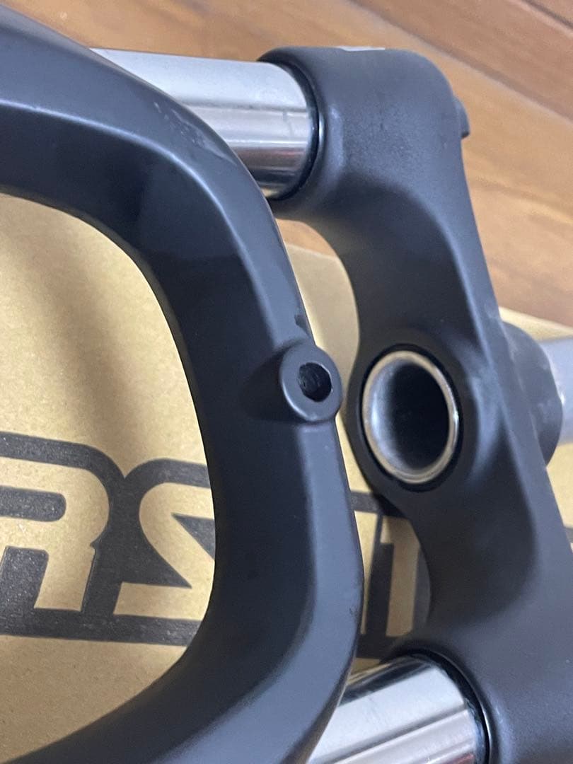 SR SUNTOUR サンツアー XCE28サスペンションフォーク