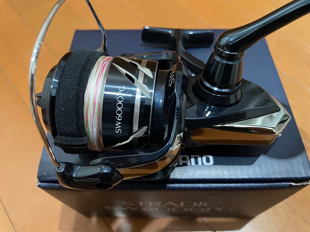 シマノ　24ストラディックSW 6000PG スピニングリール　PE３号付
