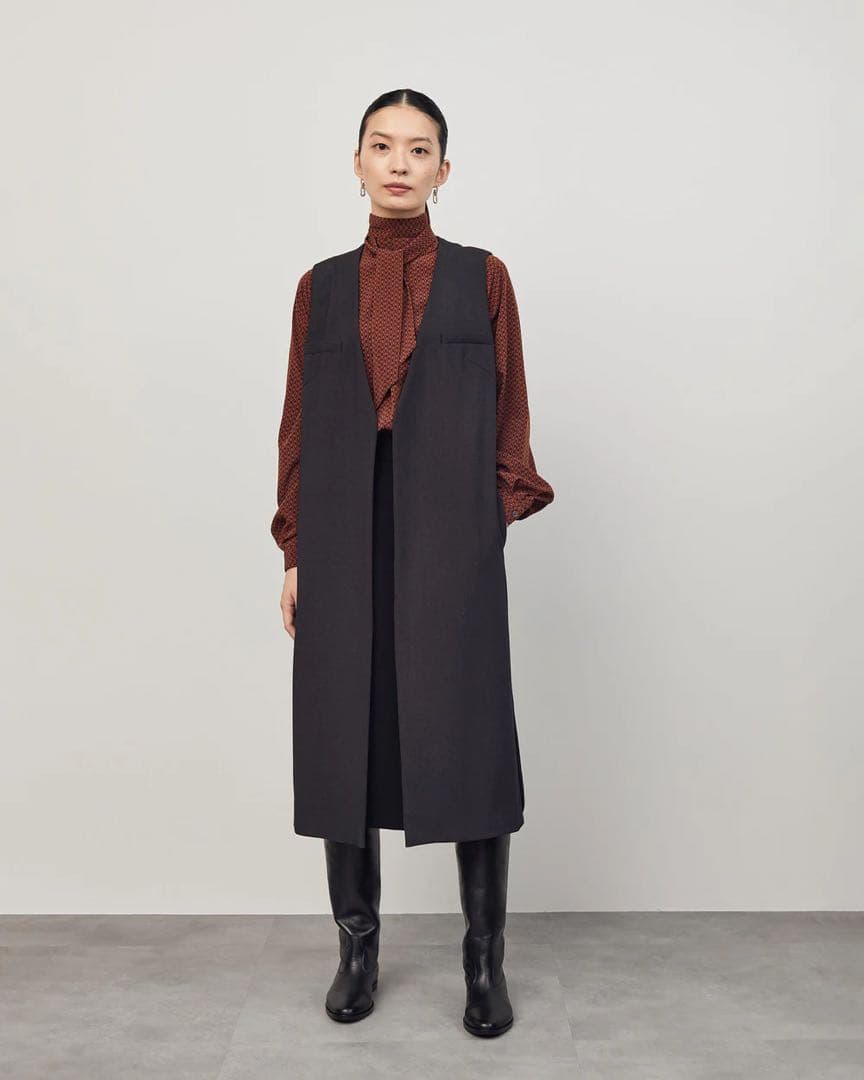 美品！完売品！ SOEJU ソージュ ウールライクロングジレ チャコール