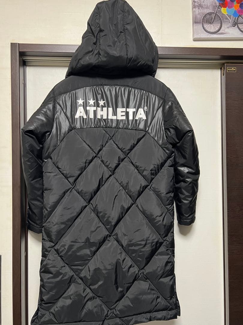 ATHLETA 黒 ベンチコート フード付き　140
