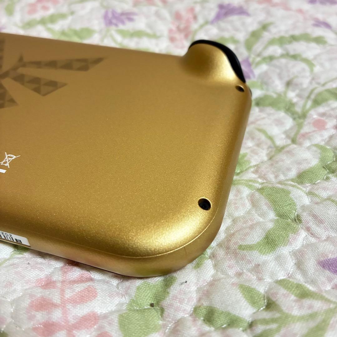 【完品・美品】Nintendo Switch Lite ハイラルエディション