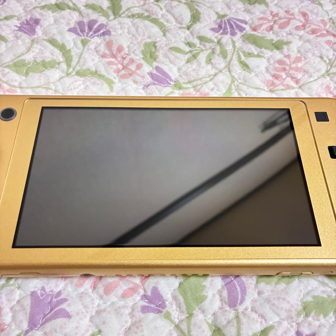【完品・美品】Nintendo Switch Lite ハイラルエディション