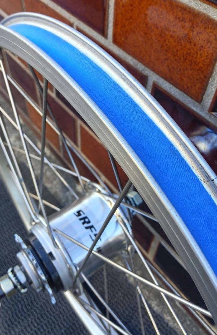 22日迄期間限定価格 整備済　ブロンプトン　BROMPTON 純正後輪ホイール