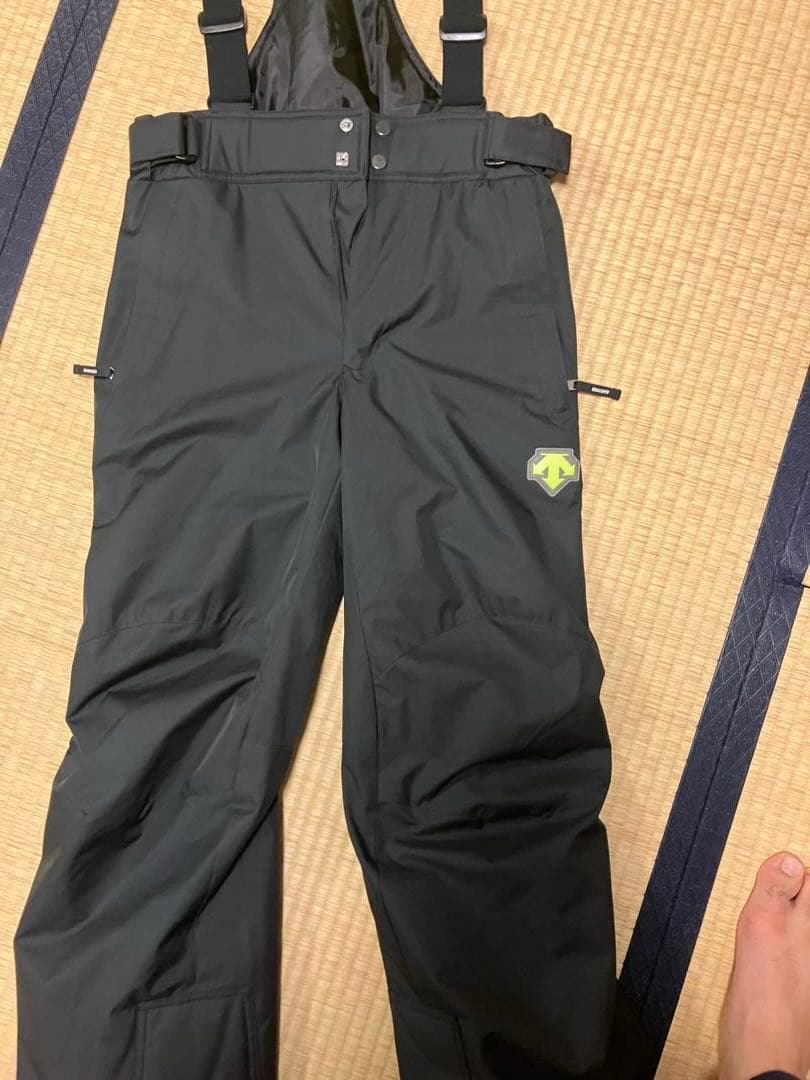 デサント　スキーウェア上下セット　Mサイズ
