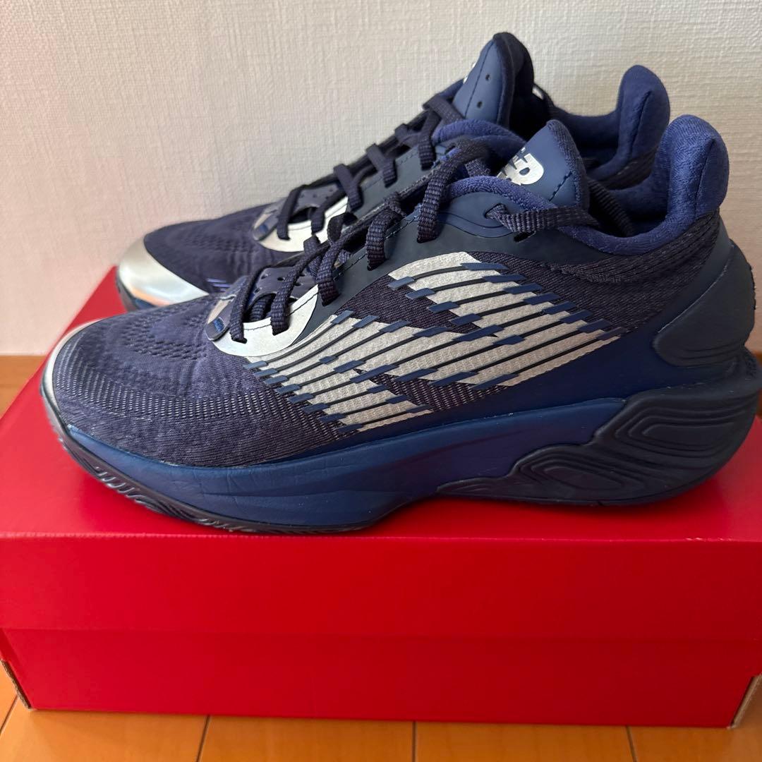 バッシュ Newbalance TWO WXY V5