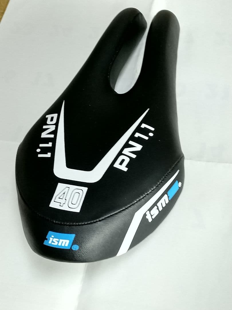 新品未使用　ISM PN 1.1 サドル 40シリーズ